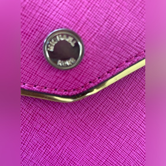 MICHAEL MICHAEL KORS PURSE - Picture 8 of 13